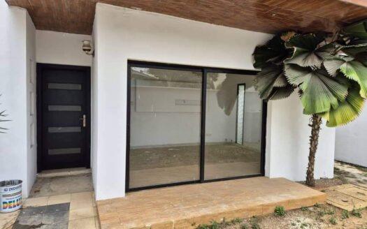 Villa duplex 6 pièces, Cocody Angre, Cité Star 12